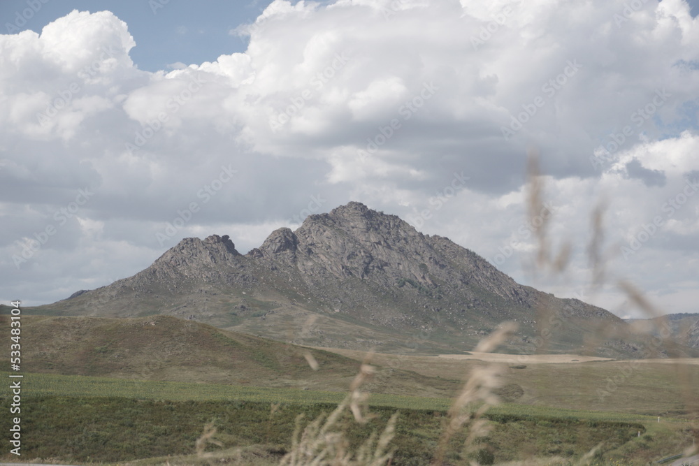Fototapeta premium Nature of the Mountain (Природа горы)
