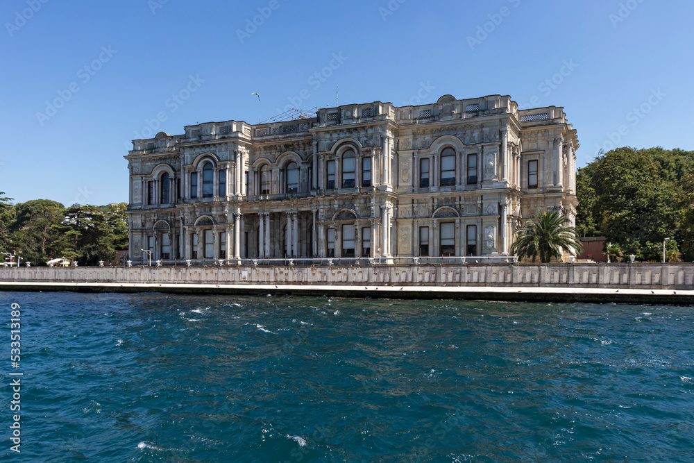Naklejka premium Panorama from Bosporus to city of Istanbul, Turkey