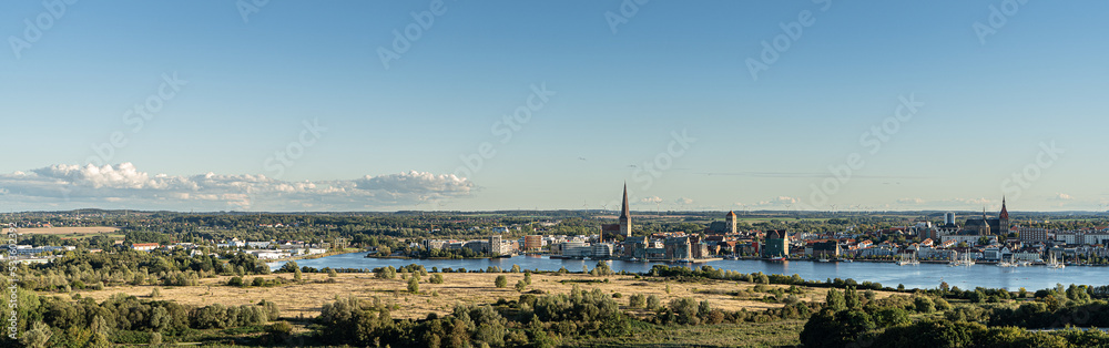 Panorama, Luftbild, Rostock, Stadthafen, Skyline, Warnow, Petrikirche, 