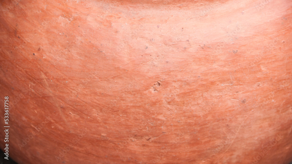 Fototapeta premium Vasija de barro redondeada con asas