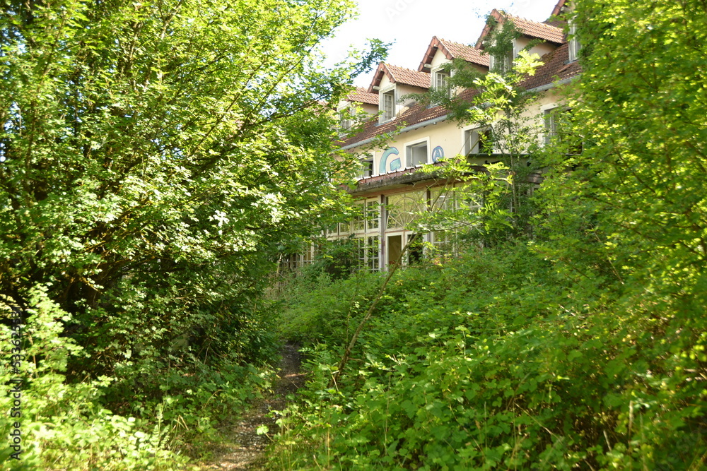 Parc d'attractions abandonné, parc de loisirs à Pont-sur-l'Ognon en Haute-Saône
Parc d'attractions abandonné, parc de loisirs à Pont-sur-l'Ognon en Haute-Saône