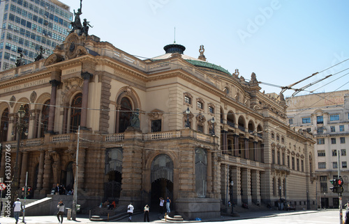 Municipal Theatre of São Paulo side view, with a stunning blue sky , historic center of São Paulo, Brazil - Vista lateral do Theatro Municipal de São Paulo, centro histórico de São Paulo