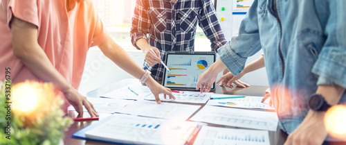 Φωτογραφία Investment Consultant,strategy,planning,Financial advisor and accounting concept