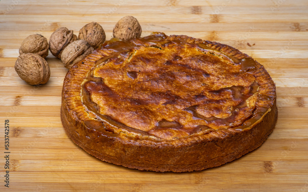 Bündner Nusstorte, or Engadiner Nusstorte, a traditional sweet ... Bündner Nusstorte, or Engadiner Nusstorte, a traditional sweet ...