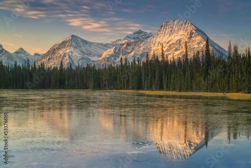 The Canadian Rockies or Canadian Rocky Mountains, comprising both the Alberta Rockies and the B.C. Rockies, is the Canadian segment of the North American Rocky Mountains. © B