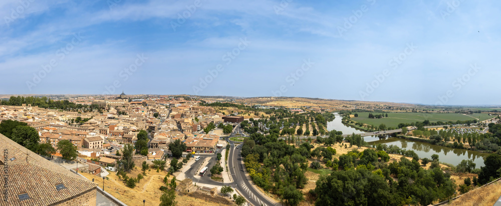 A panoramic view of northern Toledo and Tagus River