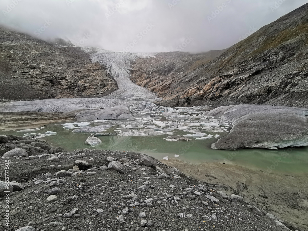 Osttirol - Österreich: Wanderung zum Gletscher im Innergschlöss