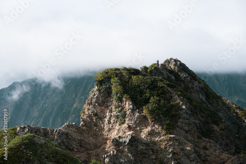 雲と山