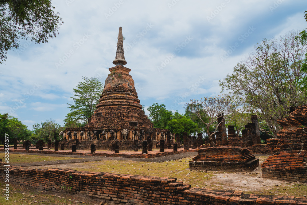 Naklejka premium Wat Chang Lom