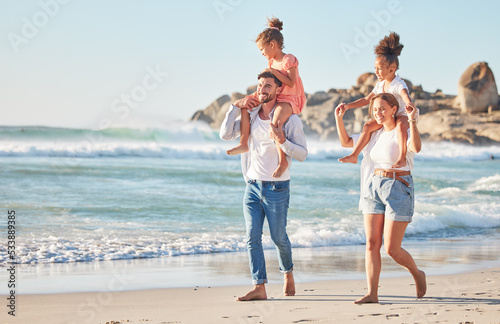 Canvas Print Ocean, piggy back and couple with kids on a summer holiday at the beach