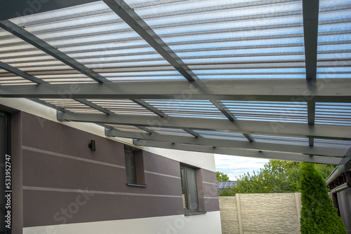 Polycarbonate carport or patio pergola roof Fototapet