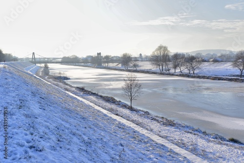 Frozen river in winter © Delfim Sá Neiva