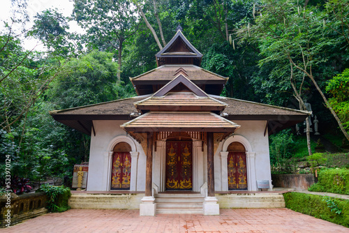 Wat Palad or Wat Pha Lat is a temple in Chiang Mai that is tucked away in the heart of the jungle.