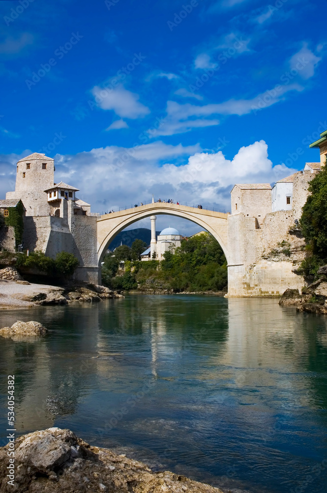 Bosnia, Mostar, old bridge Stari Most mosque