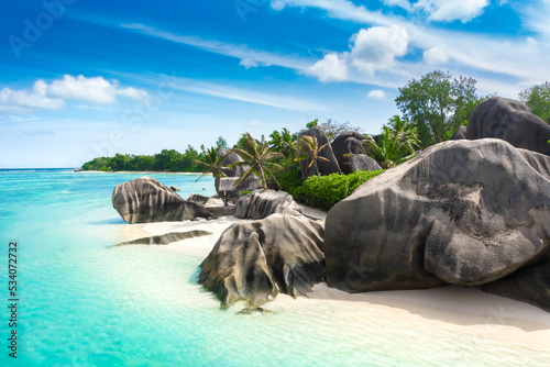 Anse Source D'Argent - the most beautiful beach of Seychelles. La Digue Island, Seychelles