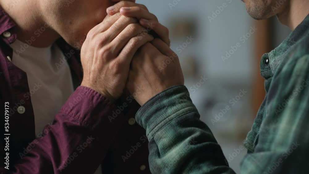 Vidéo Stock Authentic close up shot of mans hands gently kissed by his