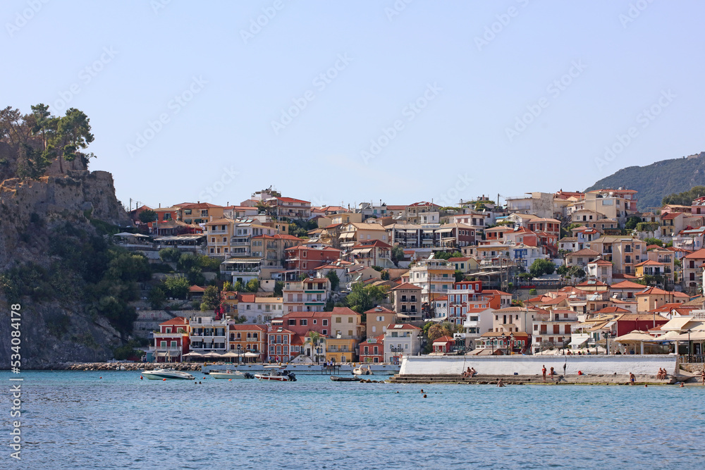 Naklejka premium Parga city Greece beautiful old colorful building exploration traveling background high quality prints