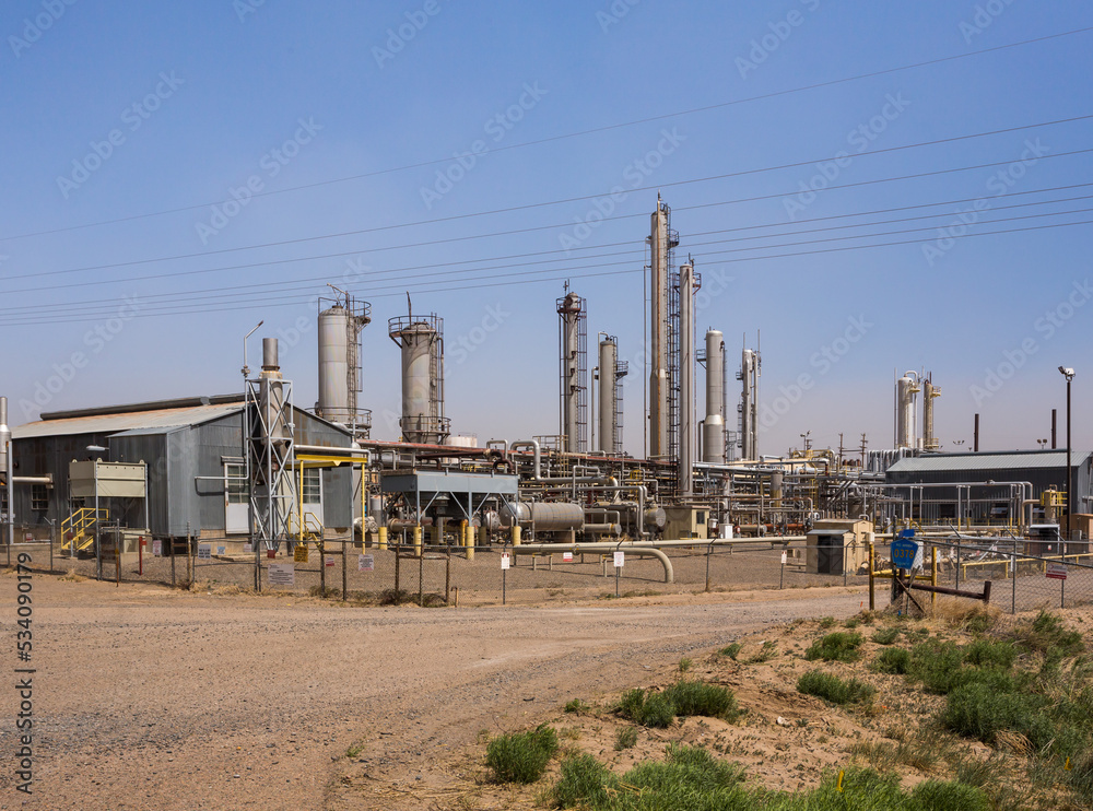 Natural gas storage and transportation plant Natural gas storage and transportation plant