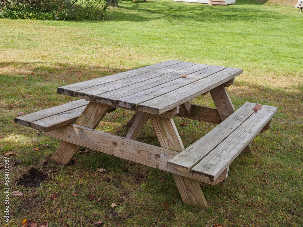 Fototapeta premium Picnic table in the shade
