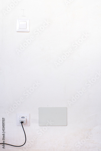 parede con cuadro eléctrico, enchufe e interruptor, espacio en blanco, electricidad, conexiones