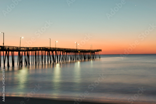 Fototapeta Naklejka Na Ścianę i Meble -  Pier into Sunset