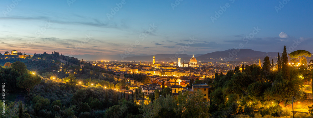 Evening panorama of Florence old town and Cathedral with the Brunelleschi Dome