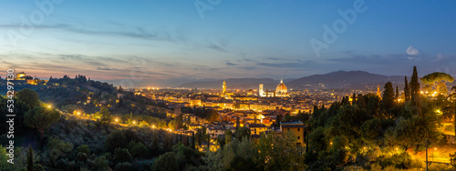 Obraz na płótnie Evening panorama of Florence old town and Cathedral with the Brunelleschi Dome w salonie