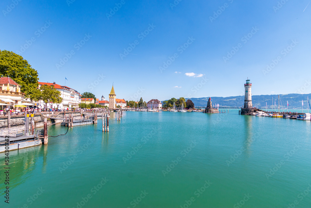 Hafen mit Leuchtturm und Bayrischem Löwen  in Lindau am Bodensee