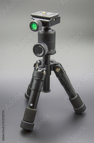 Professional adjustable telescopic camera tripod photo