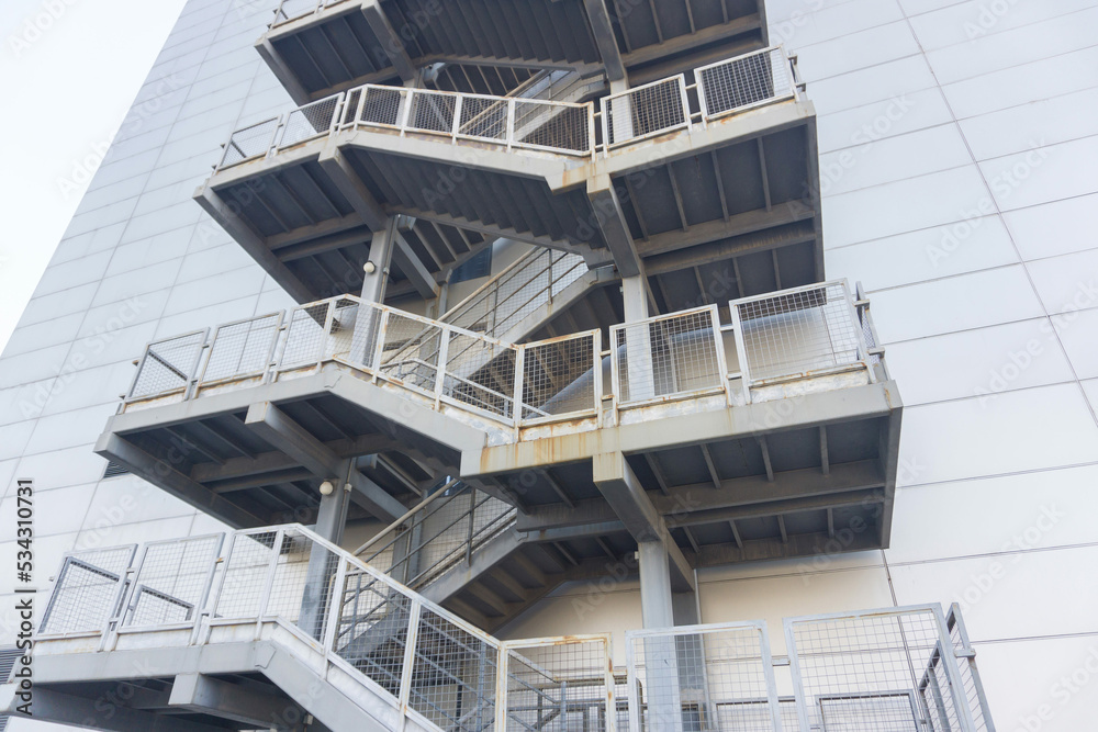 Fototapeta premium 避難階段 外階段