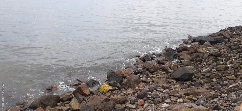 Fototapeta premium stones on the beach