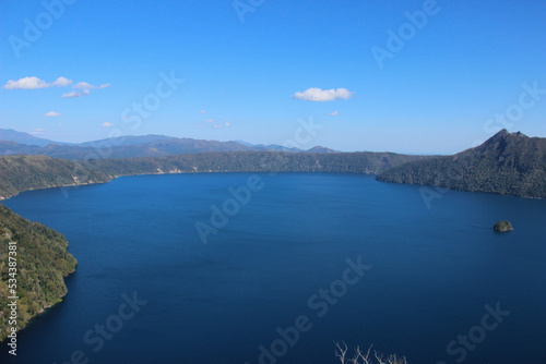 青い静かな湖 摩周湖 