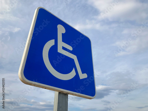 señal de estacionamiento para discapacitados