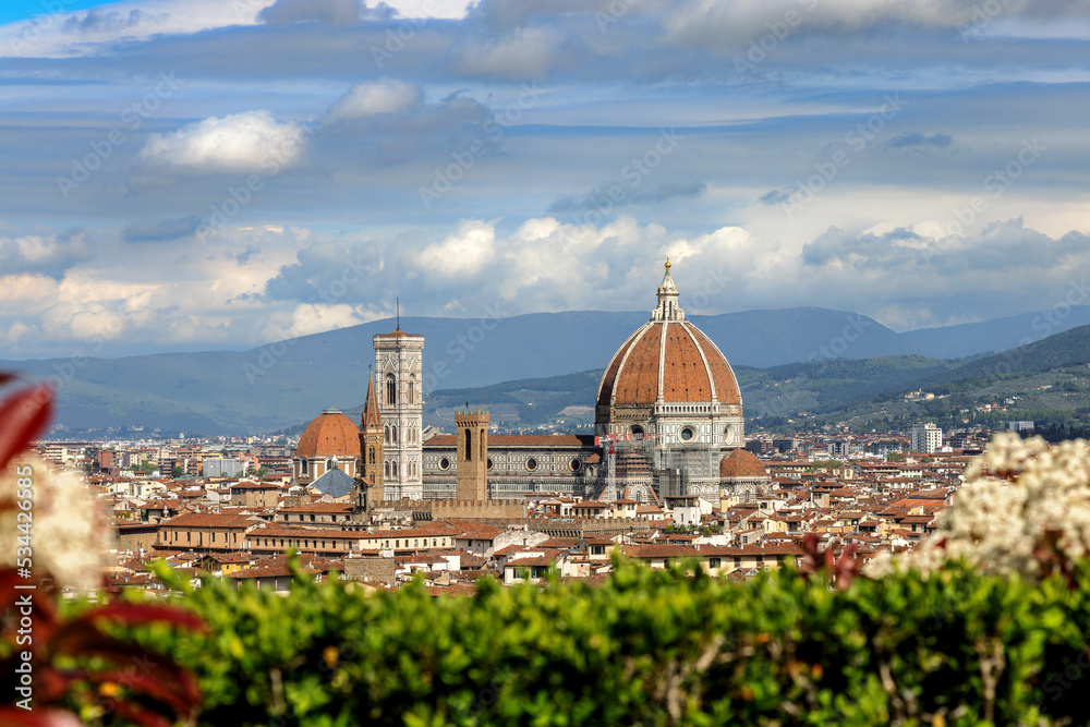 Fototapeta premium View over the Florence Cathedral in Florence, Tuscany, Italy, on a sunny day in spring.