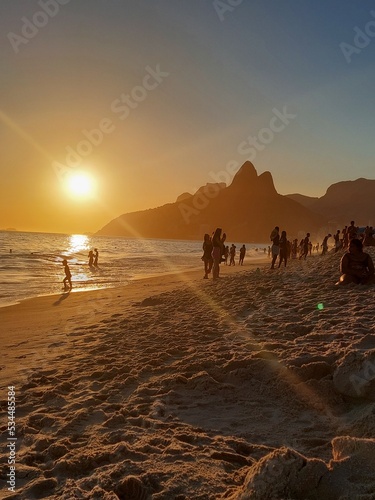 Fototapeta Naklejka Na Ścianę i Meble -  sunset on the beach in ipanema rio de janeiro