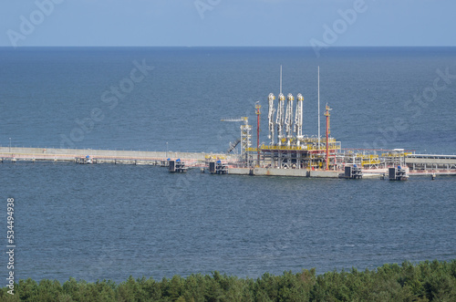 LNG TERMINAL - Unloading jetty for large tankers