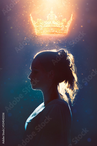 Fotografie, Obraz Woman with glowing crown