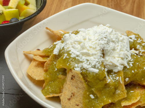 mexican food chilaquiles