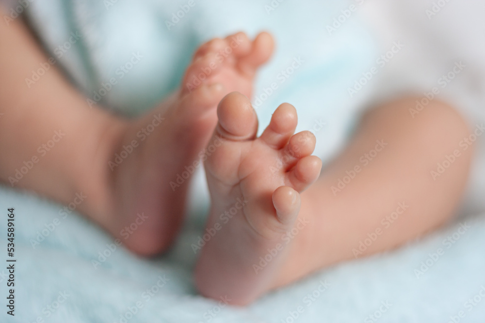 newborn feet newborn feet