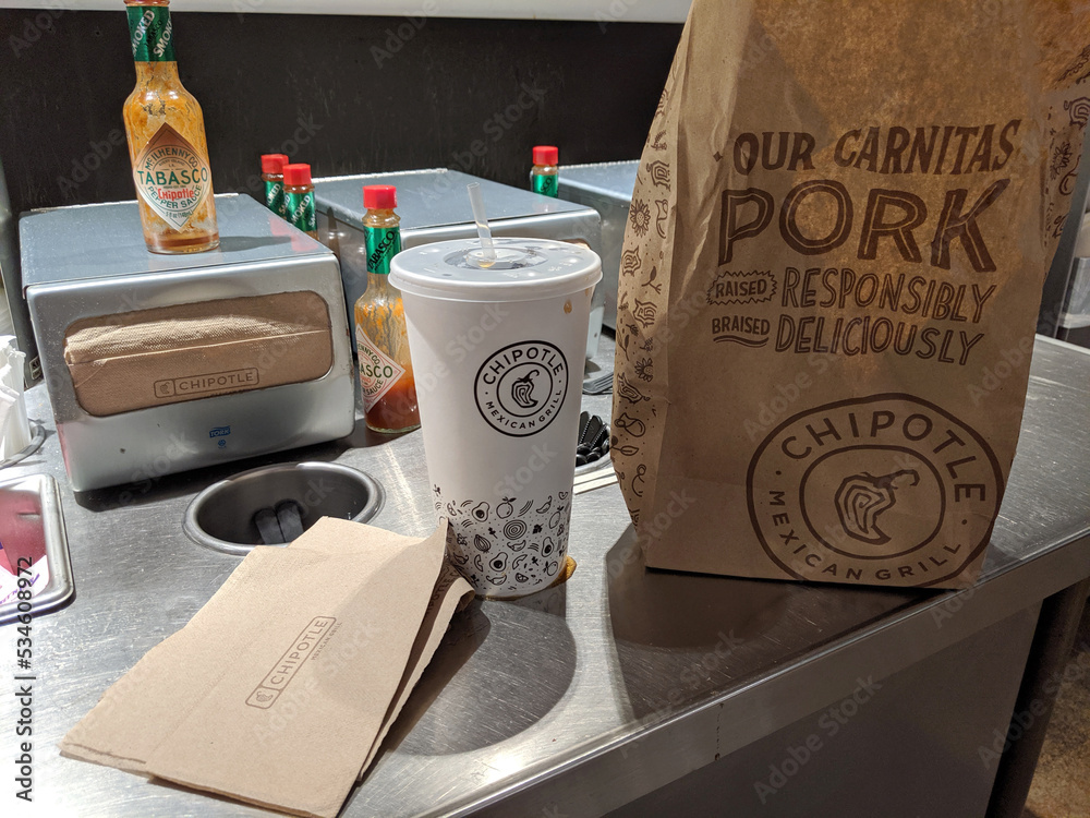 Does anyone know which Chipotle Dishes use vegetable oil? : r/Chipotle