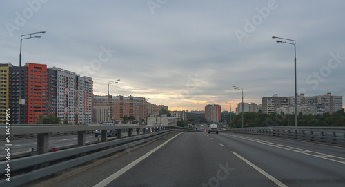 City highway that leads to the center