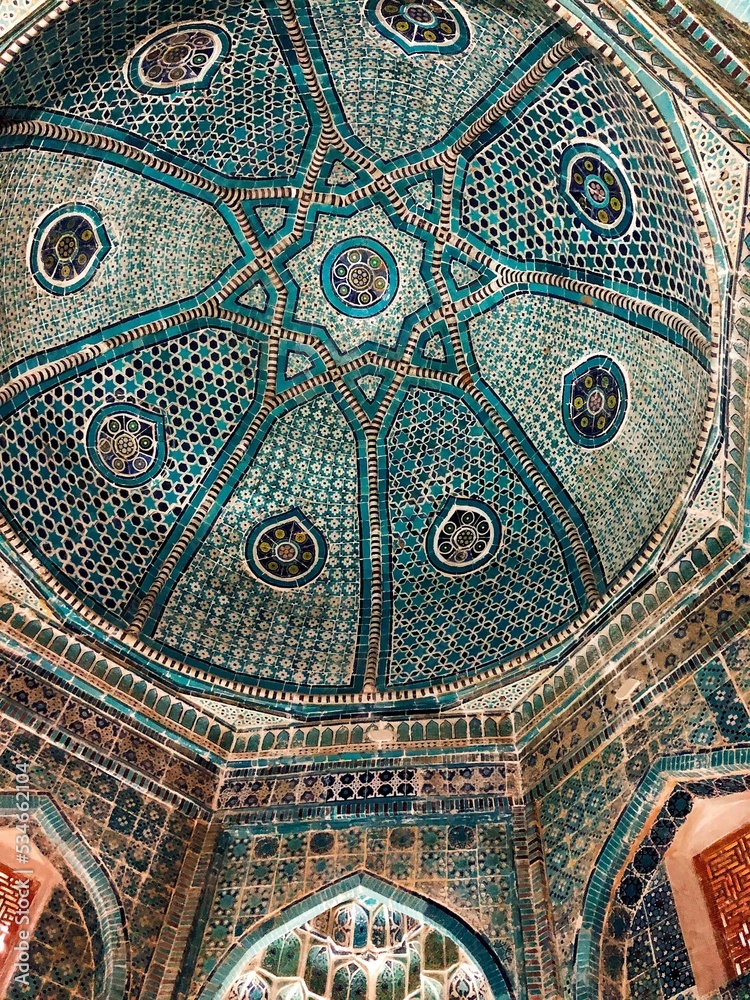 [Uzbekistan] Inside view of the Shah-i-Zinda Mausoleum with beautiful blue tile decoration (Samarkand)