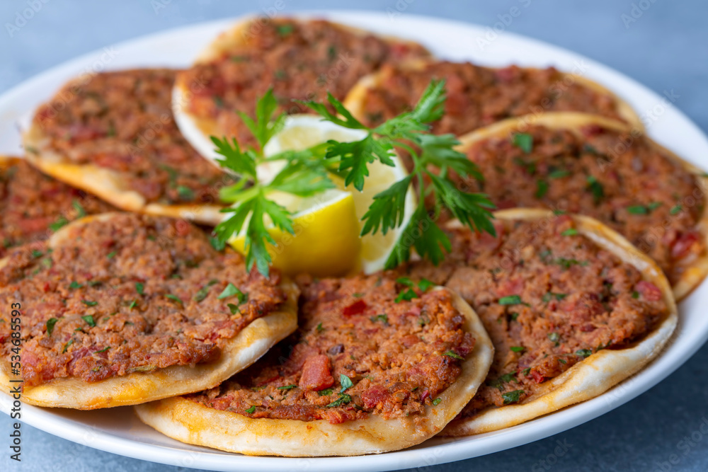 Turkish Food Findik Lahmacun - Mini Pizza
