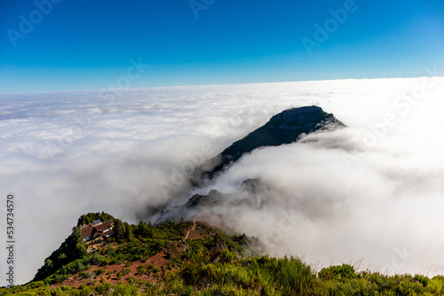 Wanderung zum h  chsten Punkt auf der Azoreninsel Madeira - dem Pico Ruivo  - Portugal