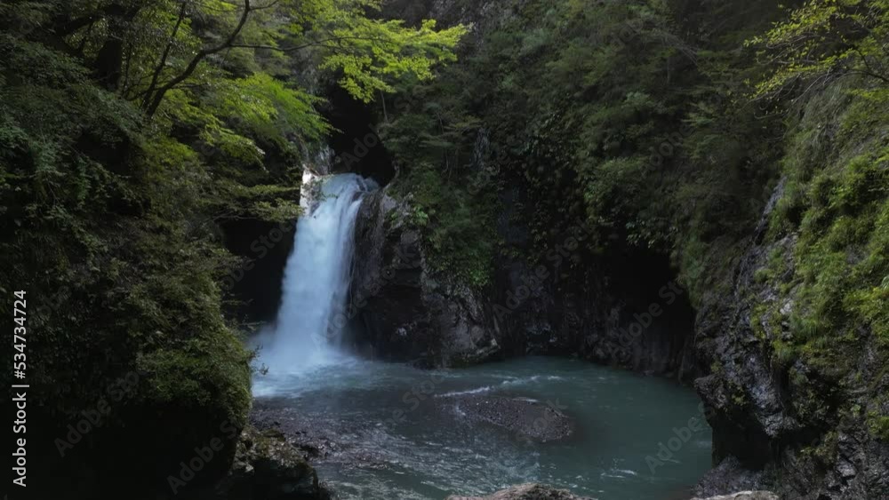 日本の滝百選 大釜の滝 ドローン空撮 日本の滝百選 大釜の滝 ドローン空撮