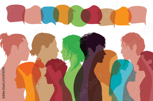 Multiethnic communication. Confusion and disorganisation. Globalisation and speech bubbles. Multicultural population. People talk in crowds.