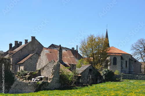 Toulx-Sainte-Croix est une commune française située dans le département de la Creuse, France