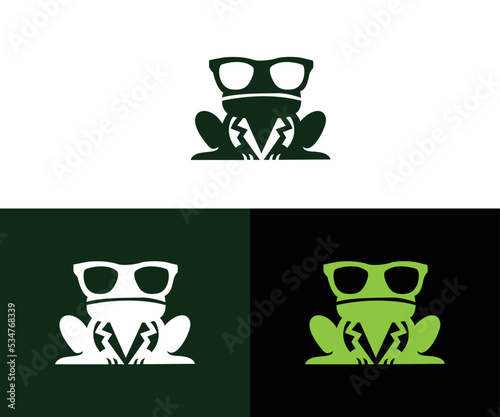 Frog doctor logo design