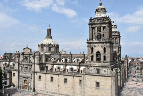 Mexico City Metropolitan Cathedral Full Side View © Globepouncing