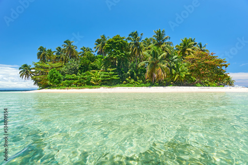 Beautiful Caribbean beach on Cayo Zapatilla, Panama